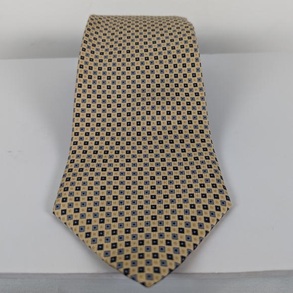 Izod Yellow and Blue Tie - Picture 2 of 6